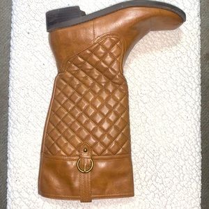 Young girls brown leather boots